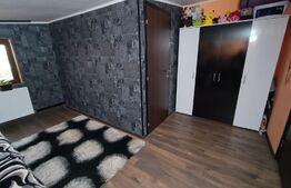 Casa, 3 camere, 85mp utili, 25mp terase,170 mp teren, zona Sararie