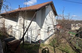 Casa de 3 camere, 300 mp teren, zona Sararie