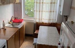 Apartament cu 3 camere, 55 mp, decomandat, Tatarasi
