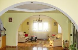 Casa individuala, 350 mp, teren 2000 mp, zona Visani