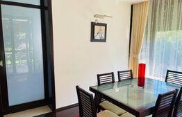 Casa de 5 camere, 310 mp, teren amenajat 1044 mp, Bucium