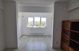 Apartament de 3 camere, 65mp, decomandat, loc de parcare, Rediu