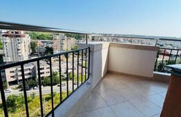 Apartament de 3 camere, decomandat, 2 bai, 94mp, zona Canta-Pacurari