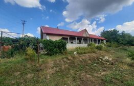 Teren intravilan 7400 mp+ casa din BCA, comuna Scanteia, sat Rediu