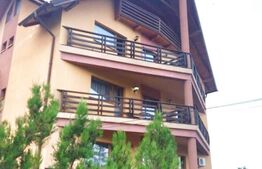 Pensiune 13 camere,750 mp, 2000 mp de teren, lac, Varatec