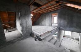 Casa si spatiu comercial de 270 mp utili, Pietrarie