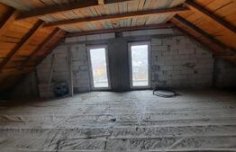 Casa si spatiu comercial de 270 mp utili, Pietrarie