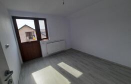 Casa de 4 camere, 100 mp utili, 425 mp de teren, Letcani