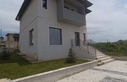 Casa 5 camere, 137 mp, priveliste spre oras, Bucium-Visan