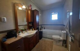 Casa de 4 camere, 102 mp utili, canalizare, Lunca Cetatuii