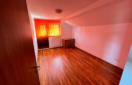 Casa in oras 4 camere, 137 mp, 240 mp teren,  Mircea-Galata