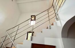 Casa in oras 4 camere, 137 mp, 240 mp teren,  Mircea-Galata