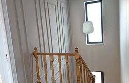 Casa design modern, 157 mp, vedere spre lac, Valea Adanca