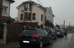 Casa si spatiu comercial, 420 mp, orasul Roman