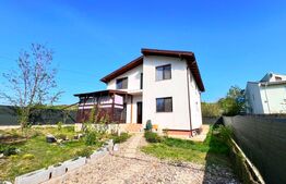 Casa 140 mp util si 440 mp teren in Dorobanti, com. Aroneanu