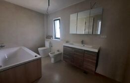 Casa de 116 mp,locatie superba, teren de 460-800 mp,Uricani