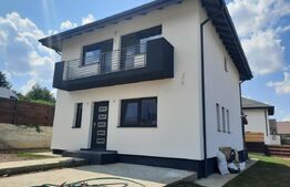 Casa cu beci, 120 mp utili, teren de 500 mp, Miroslava