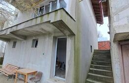 Casa la rosu 4 camere, 169mp, piata Pacurari