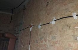 Casa cu 3 camere, 62mp, teren 200 mp, zona Pavlov