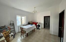 Casa de 311 mp utili, 3 nivele, 862 mp teren, zona Bucium