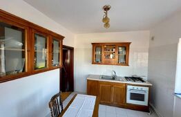 Casa de 311 mp utili, 3 nivele, 862 mp teren, zona Bucium