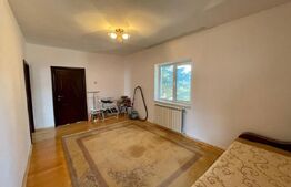 Casa de 311 mp utili, 3 nivele, 862 mp teren, zona Bucium