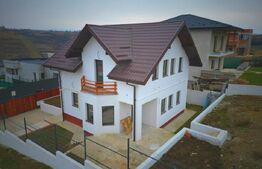 Casa cu 4 camere, 115mp utili, teren 500mp, zona Hlincea