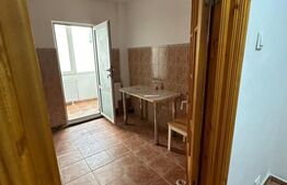 Apartament de 3 camere, 67 mp, zona Nicolina