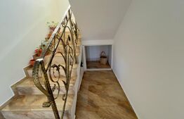 Casa 5 camere, 170mp, plus garaj, 900mp teren, Rediu