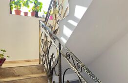 Casa 5 camere, 170mp, plus garaj, 900mp teren, Rediu