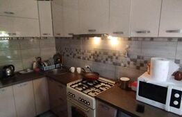 Casa 4 camere, 107 mp utili, la strada, 535 mp teren, Letcani