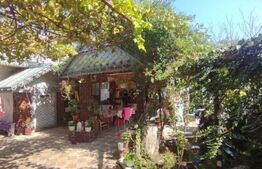 Casa 4 camere, 107 mp utili, la strada, 535 mp teren, Letcani