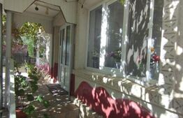 Casa 4 camere, 107 mp utili, la strada, 535 mp teren, Letcani