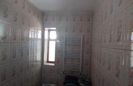 Casa la strada, 240 mp utili, 350 mp teren, Rediu