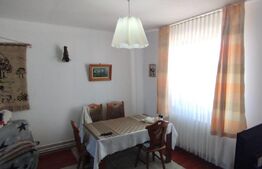 Casa la strada, 240 mp utili, 350 mp teren, Rediu