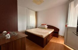 Apartament de 3 camere, decomandat, 76 mp, Centru