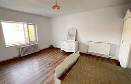 Casa, 3 camere,  100 mp utili, zona Sararie