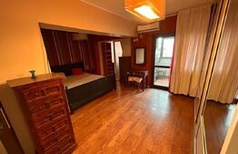 Apartament de 3 camere, 100 mp, etaj intermediar, Central