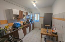 Apartament, 3 camere  , 64mp, zona centrala 