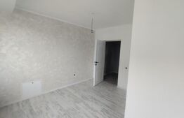 Casa tip triplex, 77 mp, 220 mp teren, curte separata, Horpaz