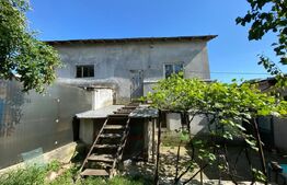 Casa veche 52mp utili, 217mp teren,  Zona Centrala