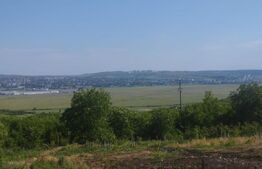 Teren generos de 1500 mp, intravilan, zona Miroslava