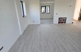 Vila , 5 camere ,  teren 475mp, zona Visan