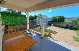 Casa cu 3 camere, 71 mp, 449 mp de teren, zona Lunca Cetatuii 