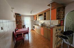 Apartament 4 camere, 81mp+mansarda, decomandat, zona Frumoasa