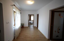 Casa Aroneanu, 210 mp, 1000 mp teren