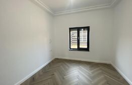 Casă elegantă, parter cu garaj, Valea Adanca, Iasi