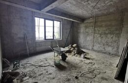 Casa 159 mp, MIroslava la asfalt!