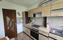 Apartament 3 camere, 65mp, decomandat, zona Podu Ros