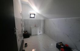 Casa de vacanta, langa padure, teren de 1740 mp, Padureni